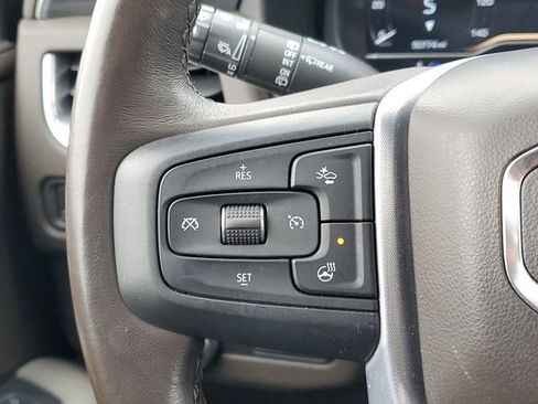 Certified 2022 GMC Yukon SLT w/ SLT Premium Package AWD/4WD image 23