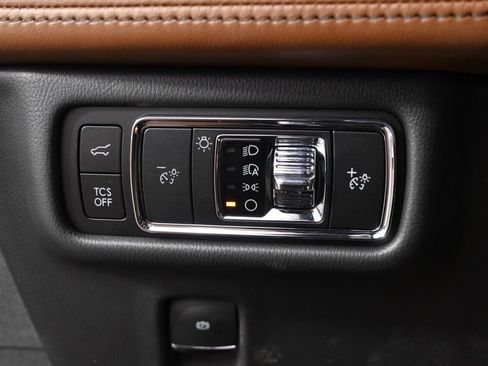 Used 2023 Lincoln Nautilus Reserve w/ Equipment Group 201A AWD/4WD image 24