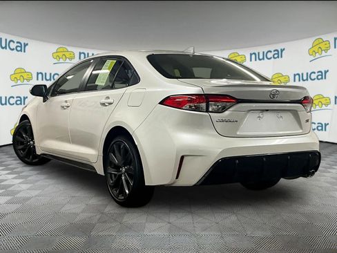 Used 2023 Toyota Corolla SE w/ Carpet Mat Package (TMS) image 4