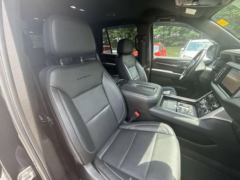 Certified 2021 GMC Yukon Denali image 34