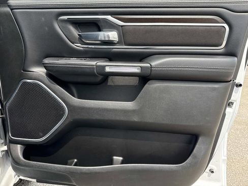 Used 2022 RAM 1500 Laramie AWD/4WD image 17