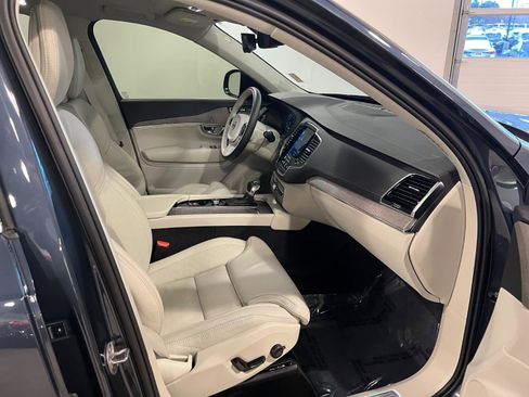 Used 2022 Volvo XC90 T6 Inscription image 40