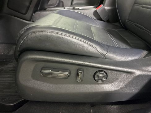 Used 2017 Honda CR-V EX-L image 10