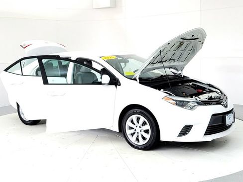 Certified 2016 Toyota Corolla LE FWD image 12