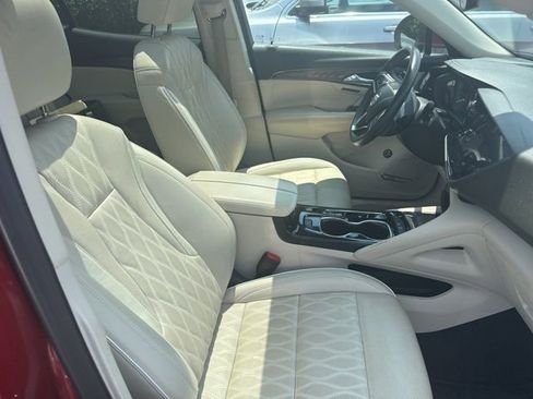 Used 2022 Buick Envision Avenir w/ Safety Package FWD image 26