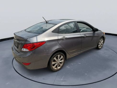 Used 2014 Hyundai Accent GLS w/ Option Group 2 FWD image 6