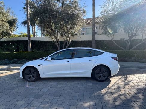 Used 2022 Tesla Model 3 Long Range image 9