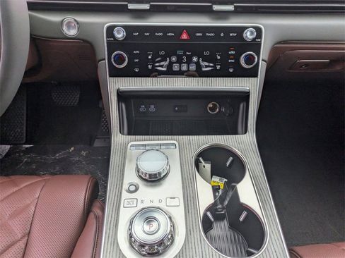 New 2025 Genesis GV80 3.5T Prestige AWD/4WD image 16