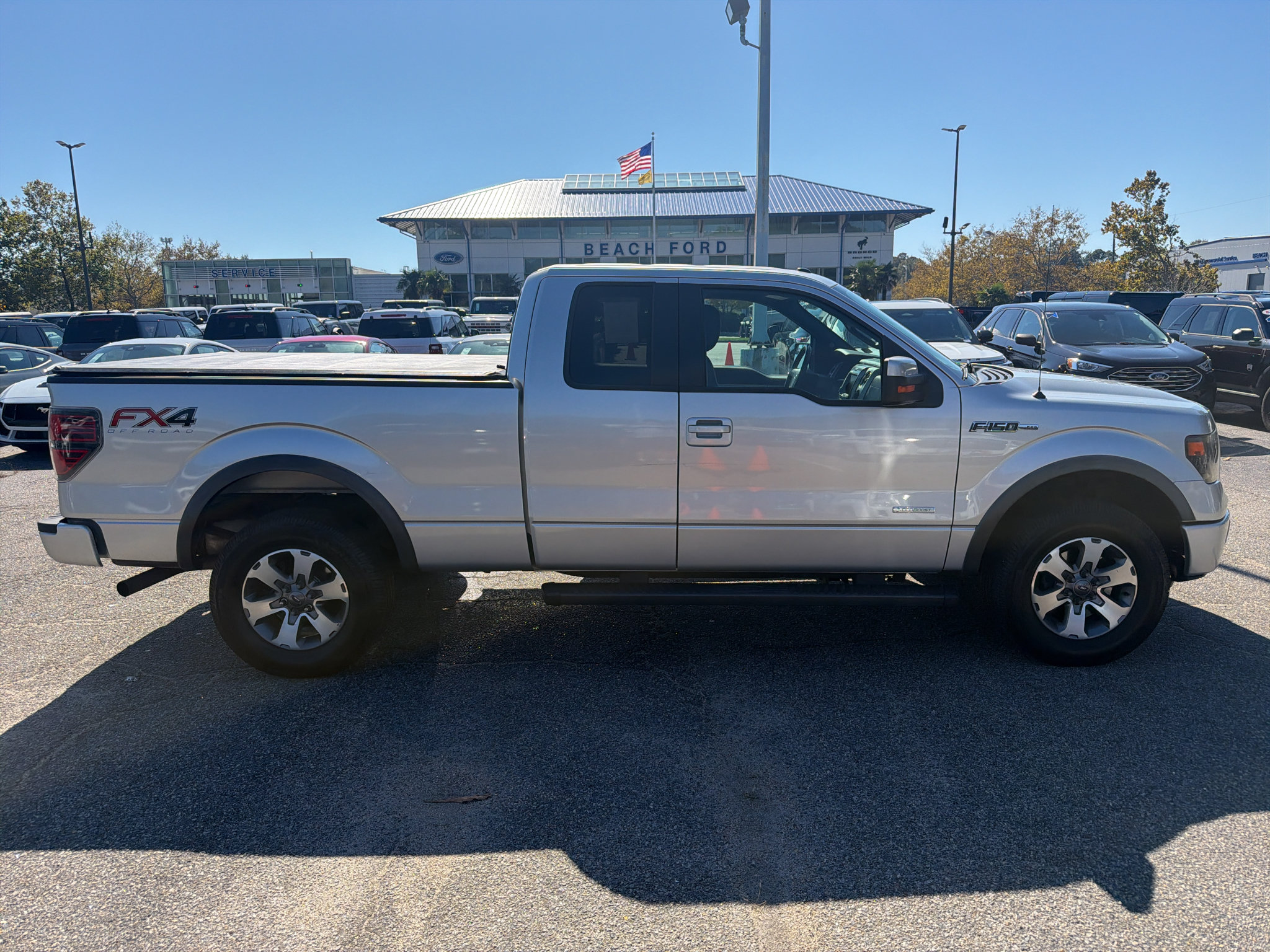Used 2014 Ford F150 FX4 w/ Equipment Group 402A Luxury AWD/4WD image 4