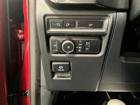 Used 2022 Ford F150 XLT w/ Equipment Group 302A High image 17