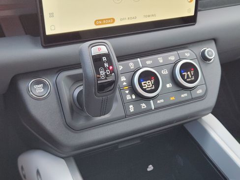 New 2025 Land Rover Defender 130 V8 image 19