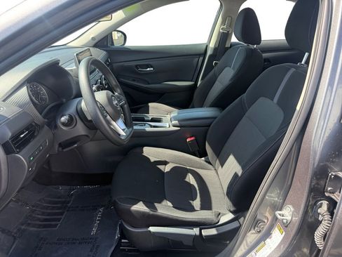 Used 2024 Nissan Sentra SV FWD image 10
