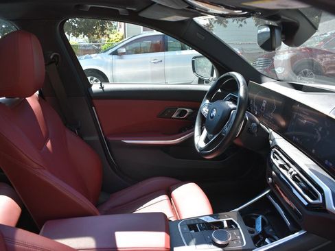 Used 2024 BMW 330i Sedan w/ Premium Package RWD image 19