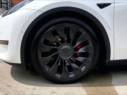 Used 2022 Tesla Model Y Performance AWD/4WD image 11