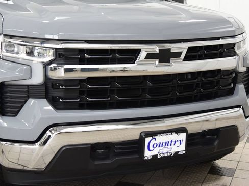 Used 2024 Chevrolet Silverado 1500 LT w/ Z71 Off-Road Package AWD/4WD image 13