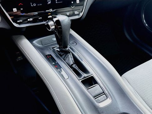 Used 2019 Honda HR-V EX image 18