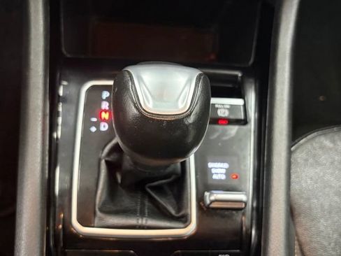 Used 2023 Jeep Compass Limited w/ Elite Group AWD/4WD image 30