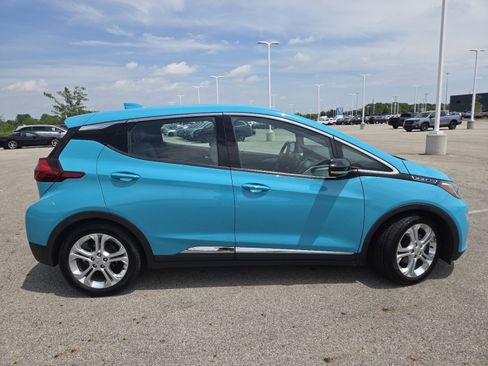 Used 2020 Chevrolet Bolt LT FWD image 16