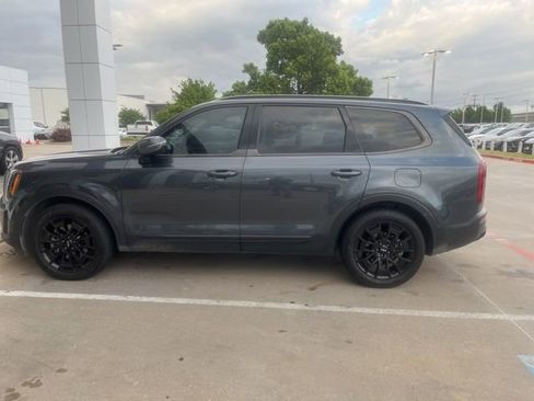 Used 2022 Kia Telluride SX w/ Nightfall Edition Package image 8