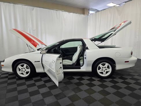 Used 1997 Chevrolet Camaro SS w/ Preferred Equipment Group 2 image 43