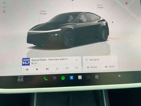 Used 2026 Tesla Model Y AWD image 23