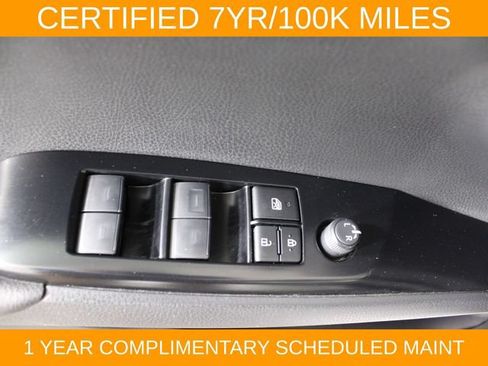 Used 2025 Toyota Camry SE w/ Convenience Package FWD image 15