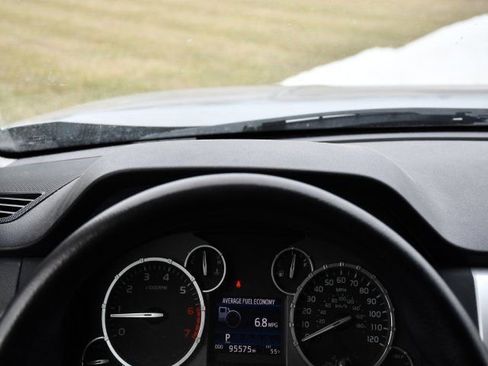 Used 2016 Toyota Tundra SR5 w/ TRD Off Road Package image 22