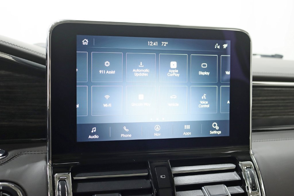 Used 2020 Lincoln Navigator Black Label w/ Cargo Convenience Package AWD/4WD image 25
