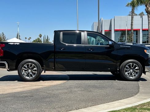 Certified 2025 Chevrolet Silverado 1500 LT AWD/4WD image 3