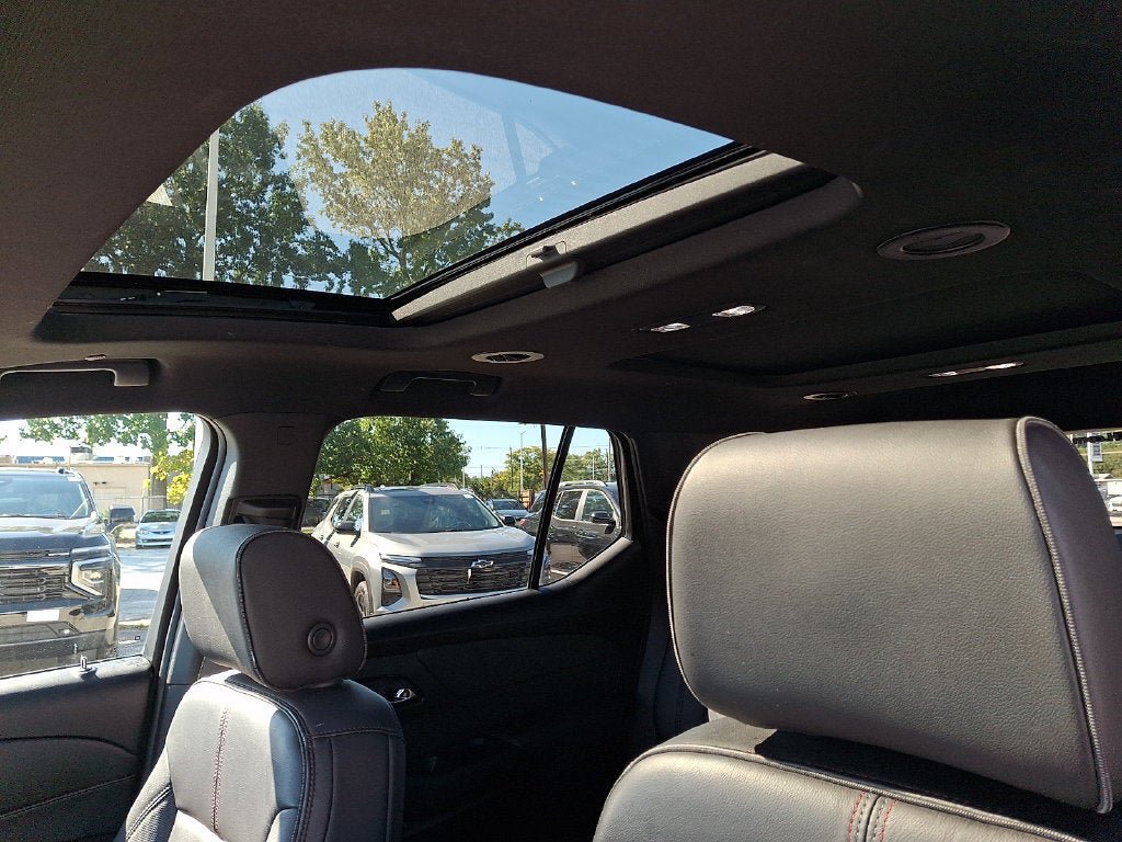 Certified 2023 Chevrolet Traverse RS AWD/4WD image 16