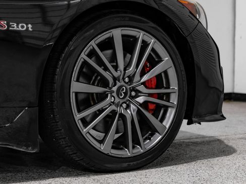 Used 2018 INFINITI Q50 Red Sport 400 w/ Sensory Package (Sport) RWD image 67