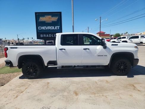 New 2026 Chevrolet Silverado 3500 LT w/ Trail Boss Package AWD/4WD image 3