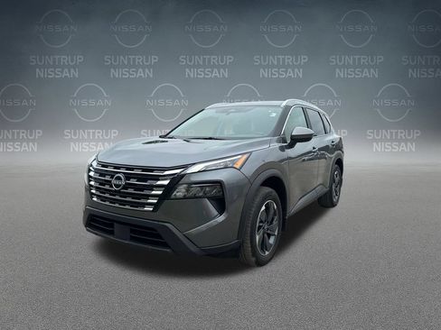 Used 2025 Nissan Rogue SV w/ SV Premium Package FWD image 35