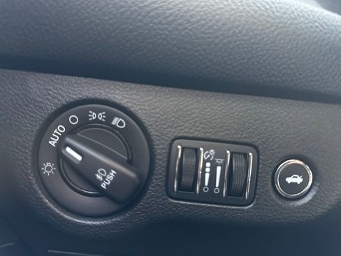 Used 2017 Dodge Challenger R/T Scat Pack image 27