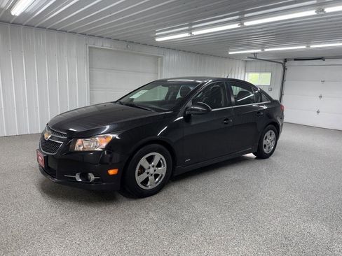 Used 2014 Chevrolet Cruze LT w/ All-Star Edition FWD image 3
