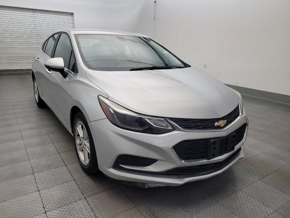 Used 2018 Chevrolet Cruze LT w/ Convenience Package FWD image 13