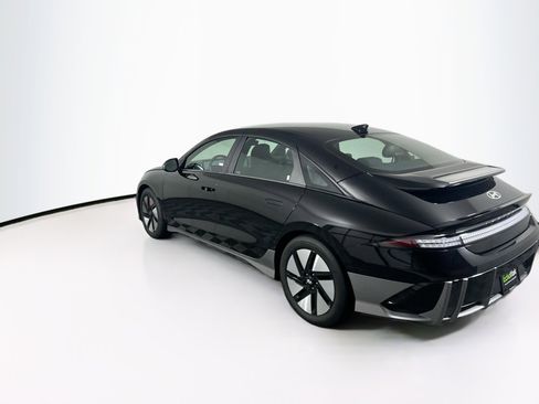 Used 2024 Hyundai Ioniq 6 SE RWD image 5