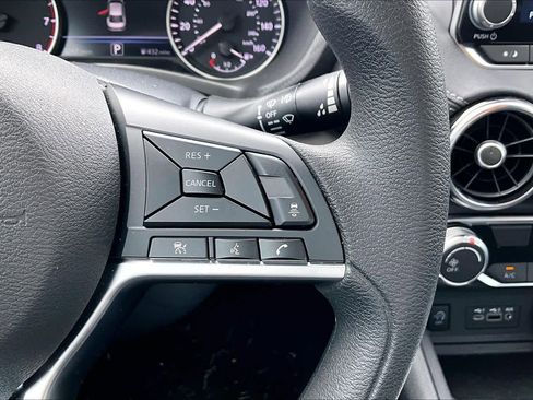 Used 2025 Nissan Sentra SV FWD image 23