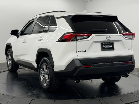 Used 2025 Toyota RAV4 XLE FWD image 12