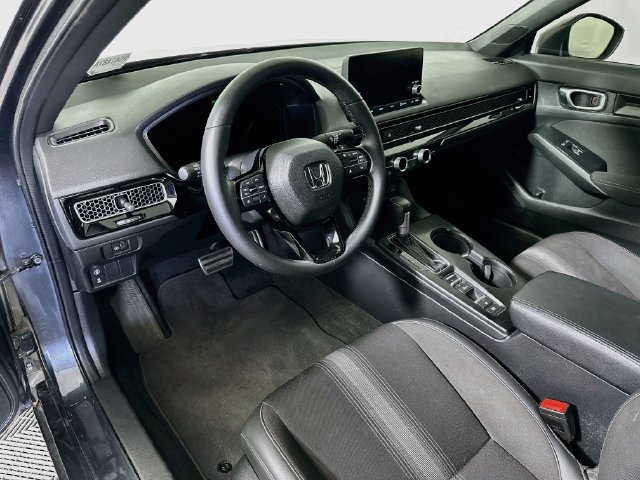 Used 2023 Honda Civic Sport image 11