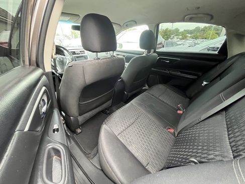 Used 2017 Nissan Altima 2.5 SV FWD image 12