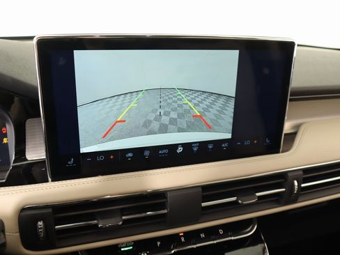 New 2026 Lincoln Corsair Premiere image 6