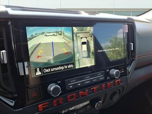 New 2026 Nissan Frontier PRO-4X w/ Pro-4x Convenience Package image 18