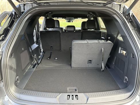 New 2026 Ford Explorer ST-Line w/ ST-Line Street Pack image 37