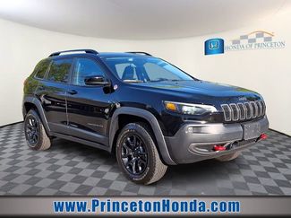 Used 2022 Jeep Cherokee Trailhawk w/ Technology Group B AWD/4WD video 1