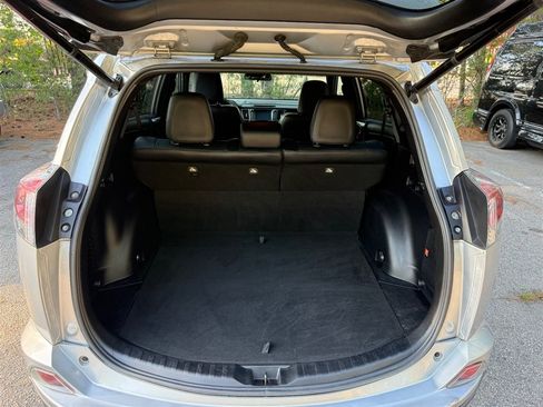 Used 2016 Toyota RAV4 SE w/ Advanced Technology Package AWD/4WD image 22