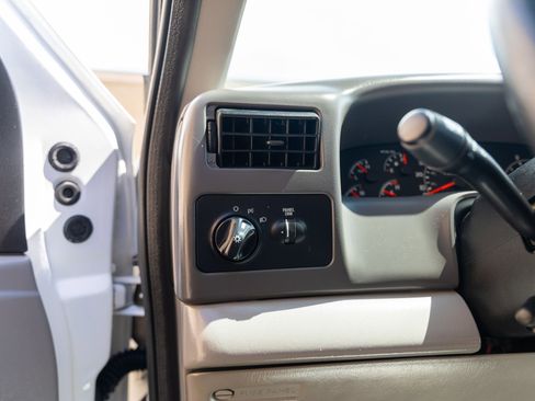 Used 2000 Ford F350 XL AWD/4WD image 19