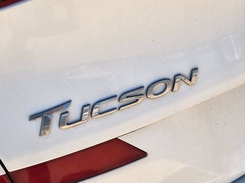 Used 2021 Hyundai Tucson SEL FWD image 11