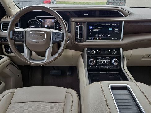 Used 2021 GMC Yukon XL Denali AWD/4WD image 20