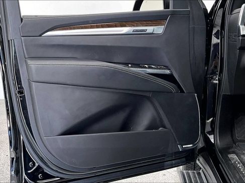 Used 2025 Cadillac Escalade Sport Platinum AWD/4WD image 22